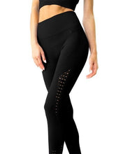 Load image into Gallery viewer, Mesh Seamless Set - Black Savoy Active