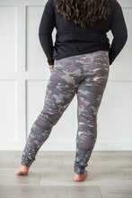 Load image into Gallery viewer, Earth Camo Print Joggers