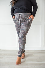 Load image into Gallery viewer, Earth Camo Print Joggers
