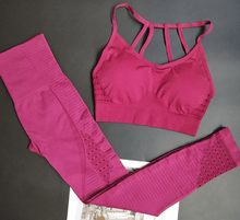Load image into Gallery viewer, Ketana Seamless Sports Bra With Cutouts in Burgundy Savoy Active